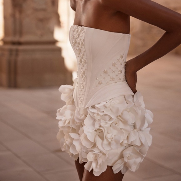 La Cienega Bridal Mini - Picture 1 of 6